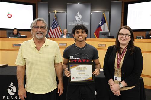 Talaal Habib with Coaches and Dr.Lauren Tyra